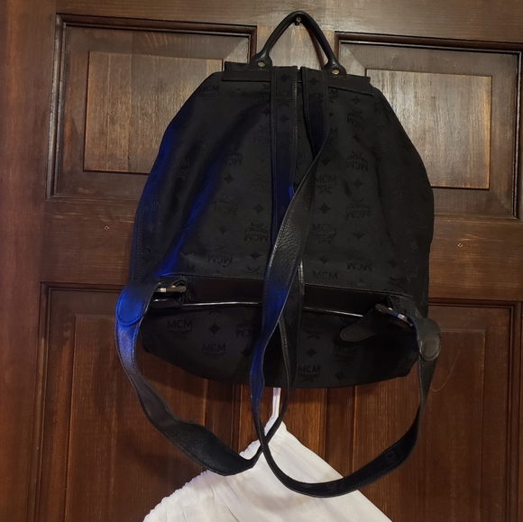 MCM Backpack (unisex) - Picture 3 of 6